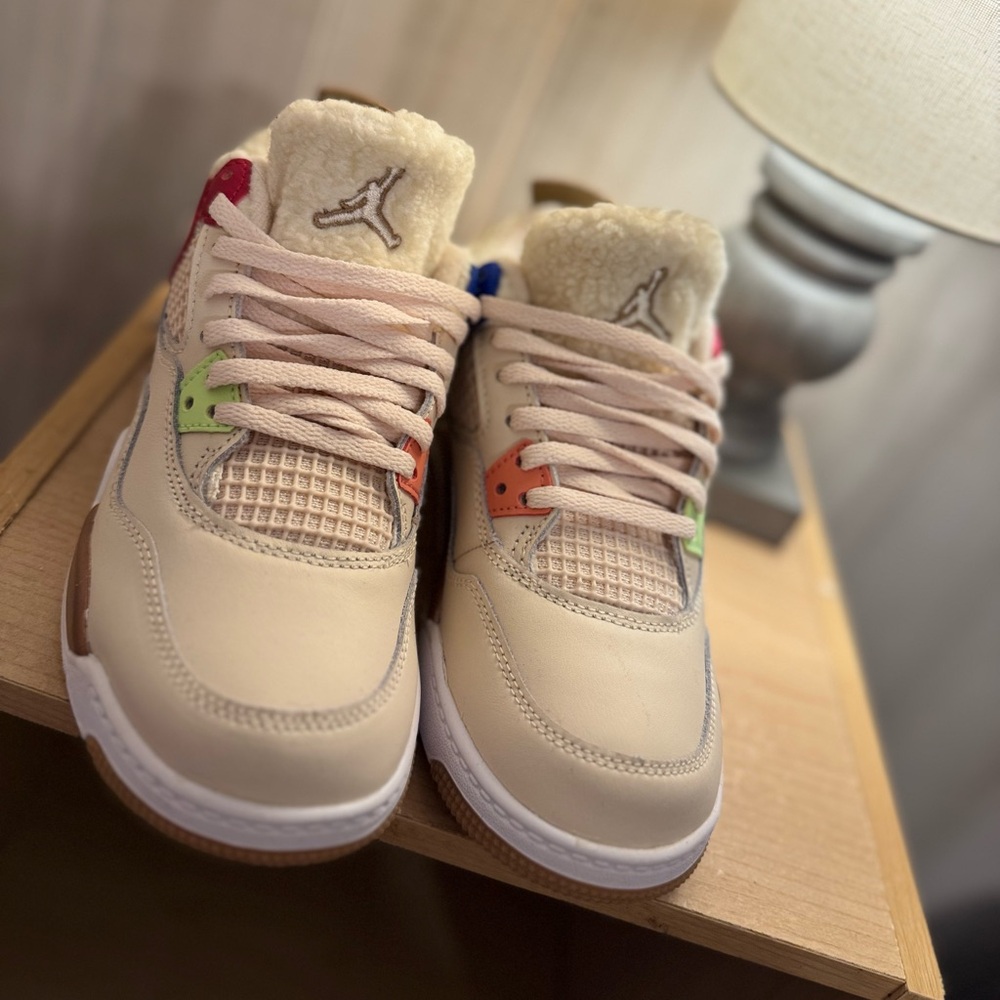 Nike Air Jordan 4 Retro in Size 3Y